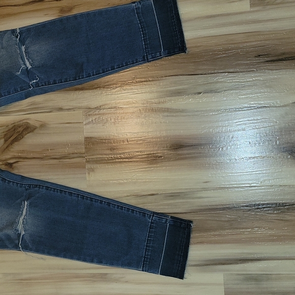 Democracy knee Slit Jeans - Picture 6 of 12